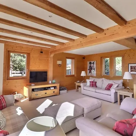 Apartment With Terrace 4 Bedrooms *